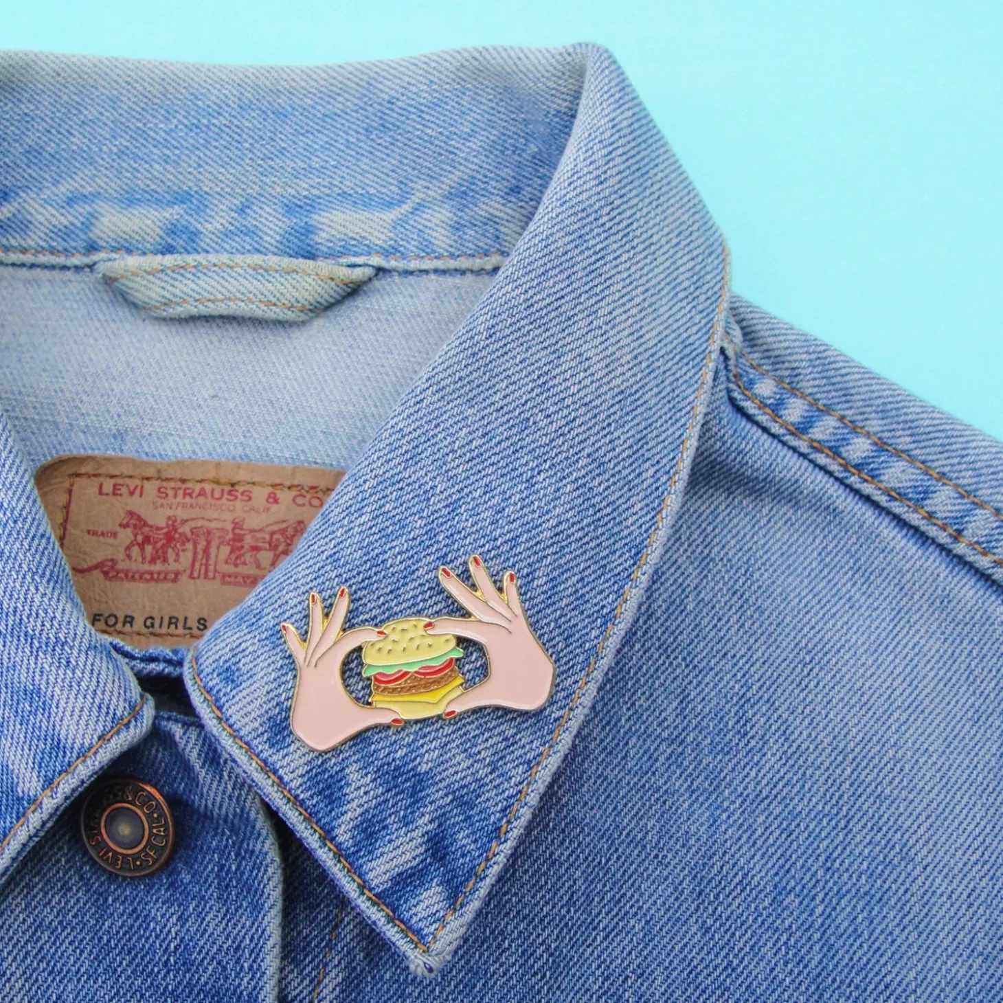 Coucou Suzette Burger Pin* Pins