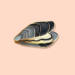 Coucou Suzette Mussel Pin* Pins